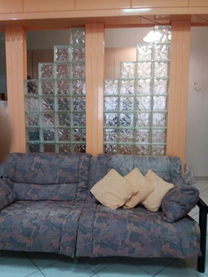 Christine'S Downtown Suites Kavala Bagian luar foto