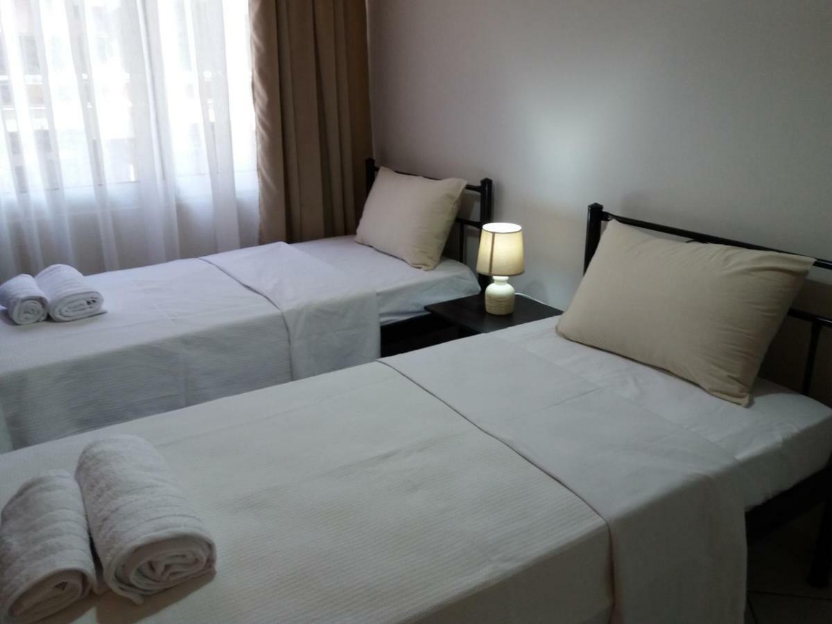 Christine'S Downtown Suites Kavala Bagian luar foto