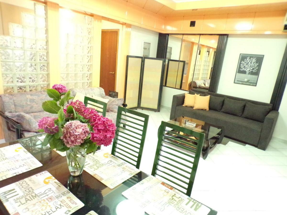 Christine'S Downtown Suites Kavala Bagian luar foto