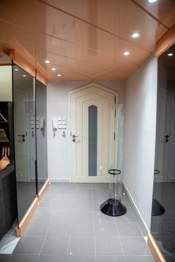 Christine'S Downtown Suites Kavala Bagian luar foto