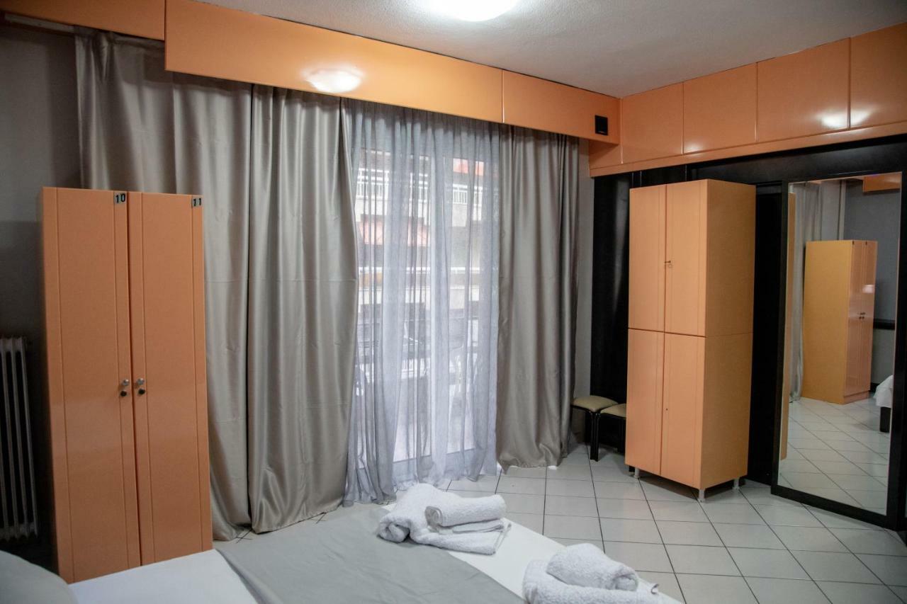 Christine'S Downtown Suites Kavala Bagian luar foto